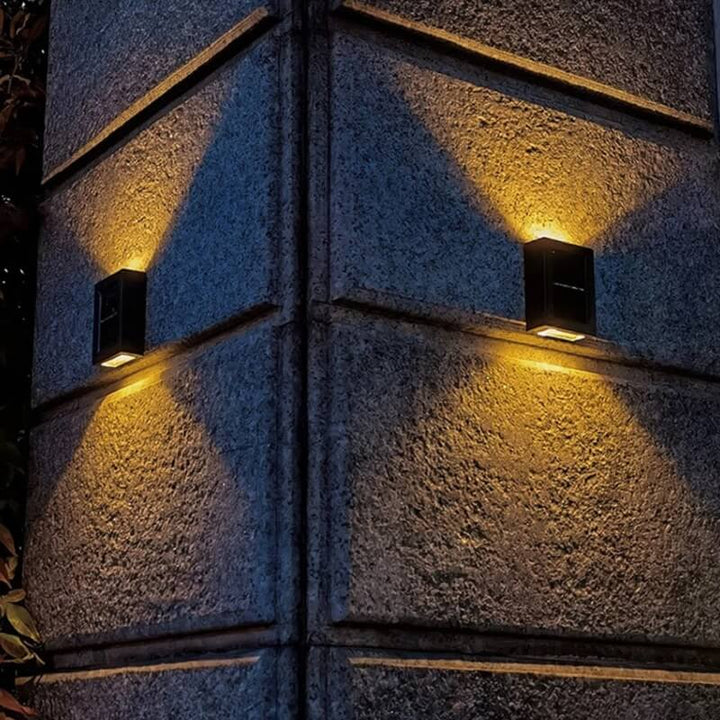 Solcelledrevet Vegglampe til Uteplass, 4 stk