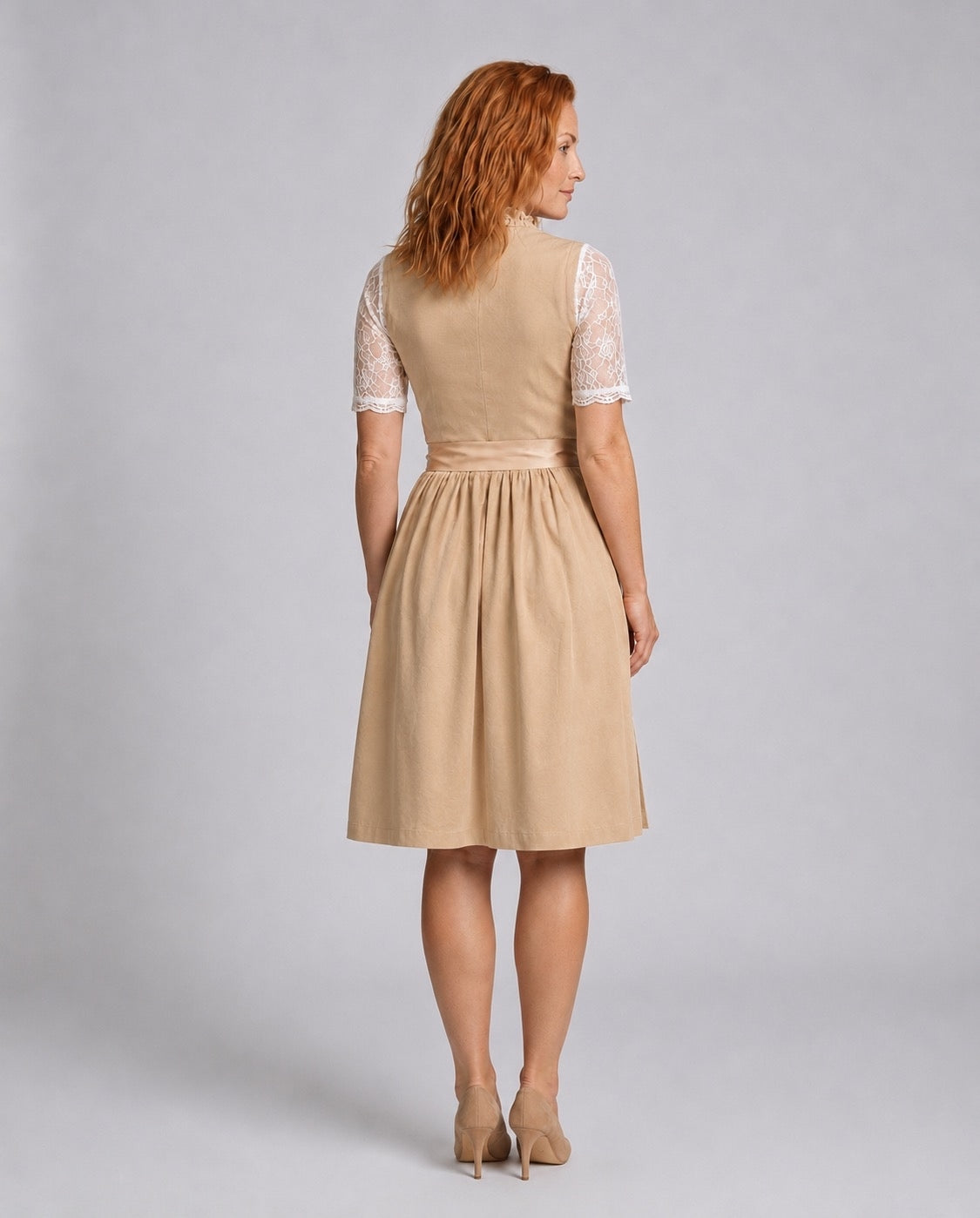 Dame Dirndl Kjole med Snøreliv og Blondebluse