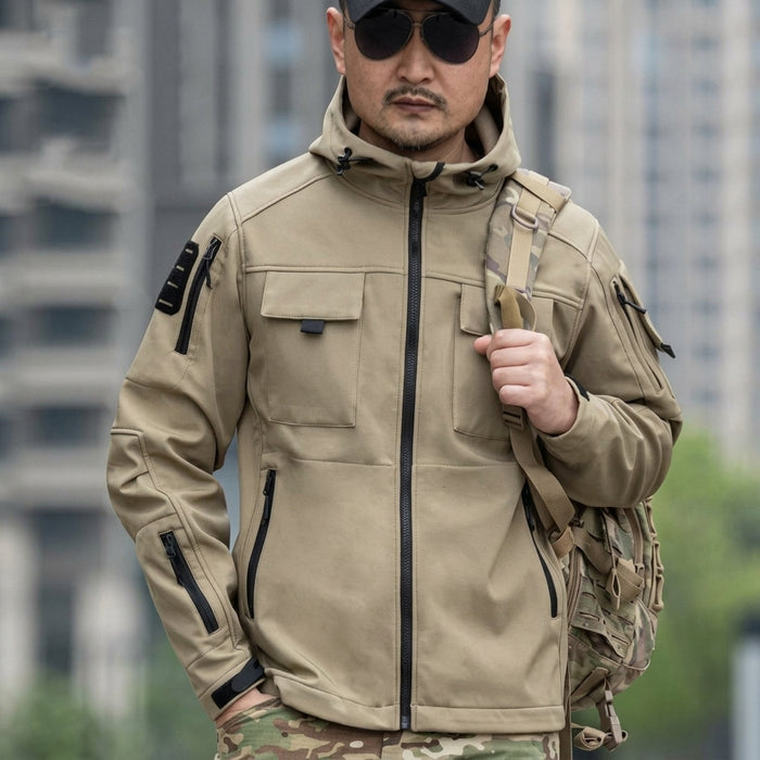 Giacca softshell da uomo con cappuccio e diverse tasche
