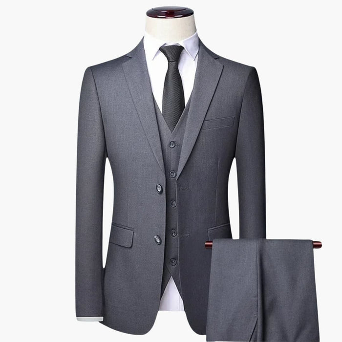 Completo da uomo a tre pezzi con giacca slim fit