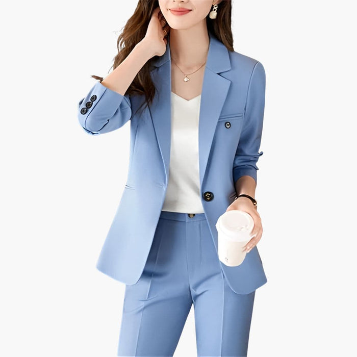 Completo da donna con giacca con revers