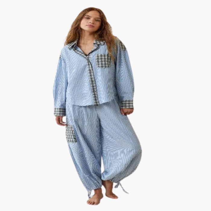 Zweiteiliger Damenpyjama mit Tasche und Muster