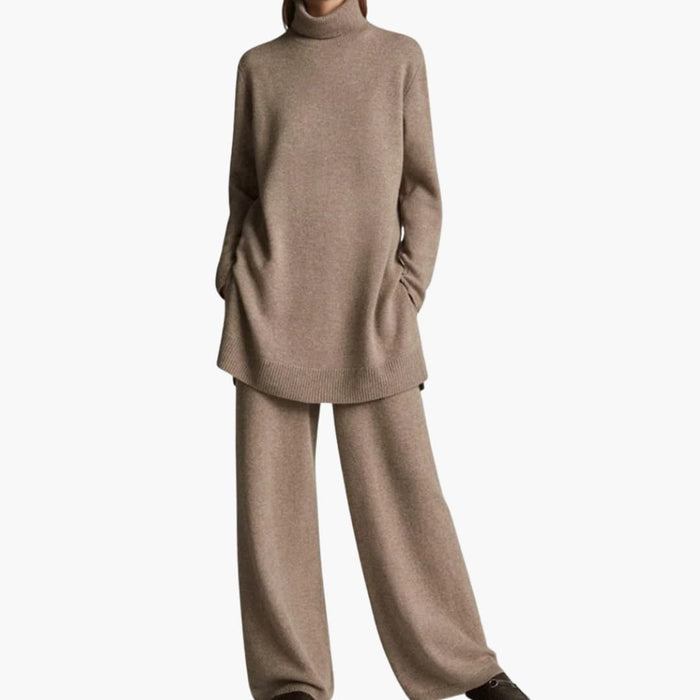 Ensemble deux pièces pour femme avec col roulé et pantalon large