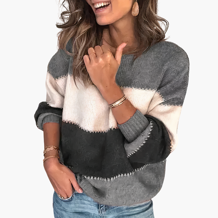 Gestreifter Damenstrickpullover mit Rundhalsausschnitt