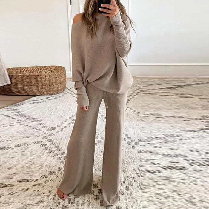 Dame 2-Deles Loungesæt med Off-Shoulder Sweater og Flare Bukser