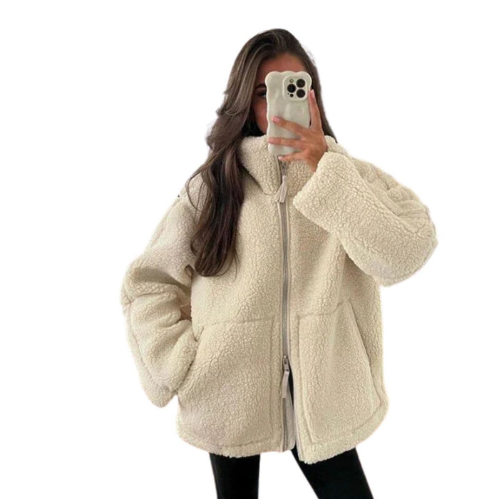 Chaqueta para mujer con cuello alto y cremallera