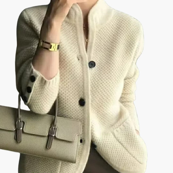 Veste en maille pour femme avec surface texturée et fermeture à boutons