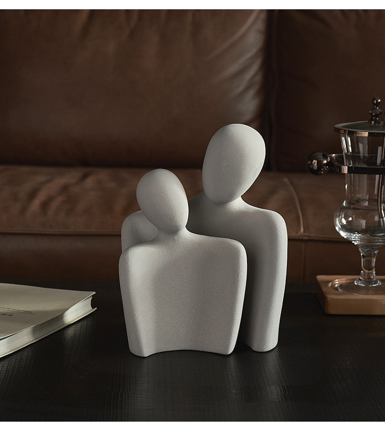 Abstrakt Kjærlighetsstatue – Elegant Moderne Hjemmedekorasjon