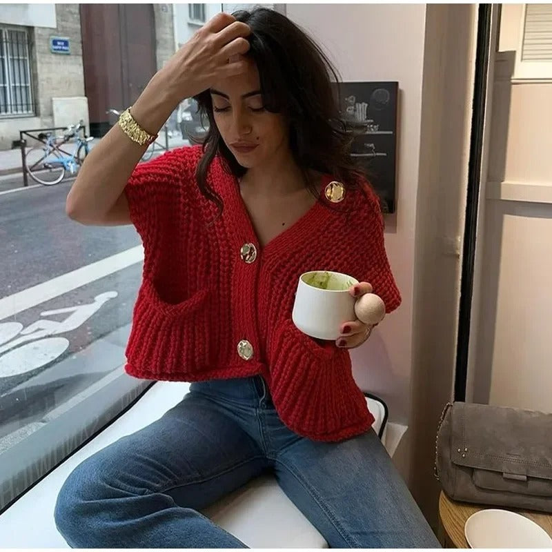 Dame Strikkevest med Metallknapper – Elegant Komfort &amp; Stil