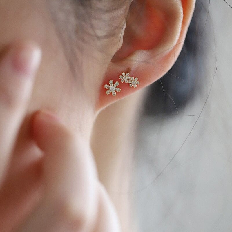 Kvinner Delikate Blomster Øredobber med Glitrende Zirconia