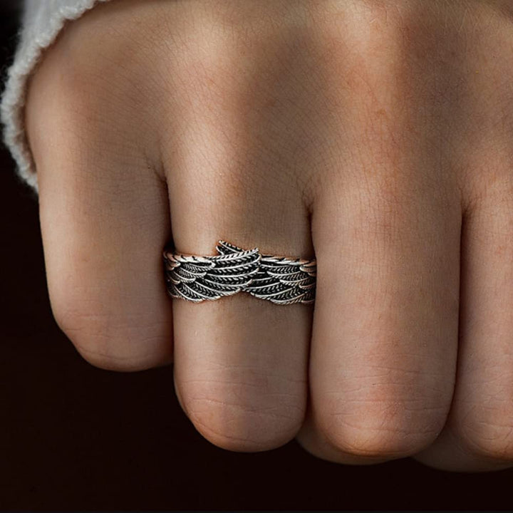 Unisex Englevinge Ring i Sølv – Beskyttende Design