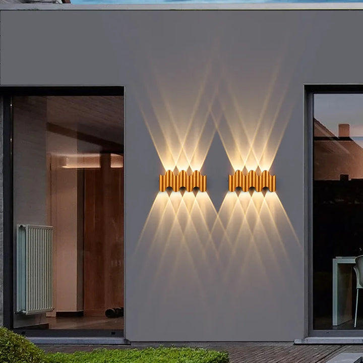 Interiør Moderne Vegglampe – Elegant LED-lys i Gull