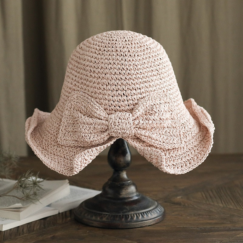 Elegant hatt for kvinner med bred brem