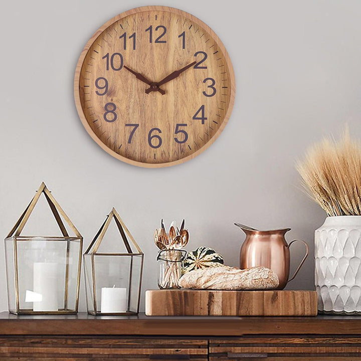 Elegant Veggur med Unikt Design for Moderne Hjem