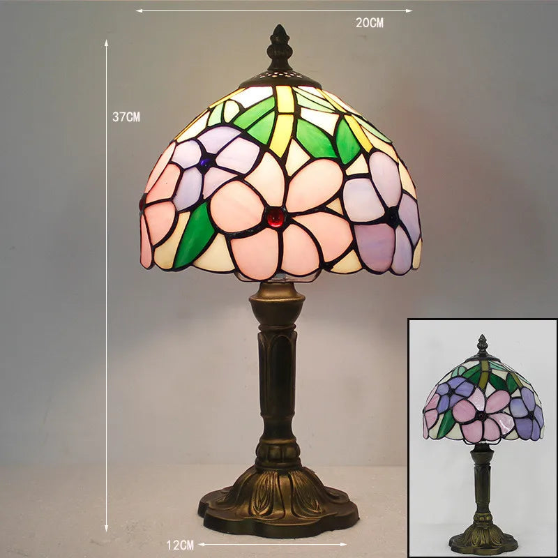 Bordlampe med Fargerik Design og Fleksibel Lyssetting