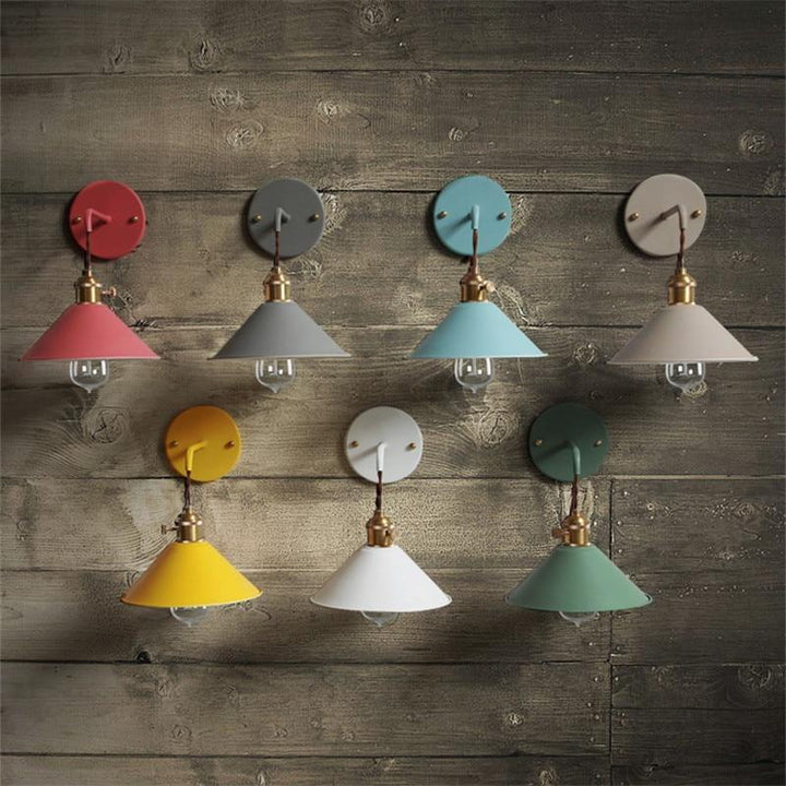 Fargerik Retro Vegglampe for Stue og Soverom