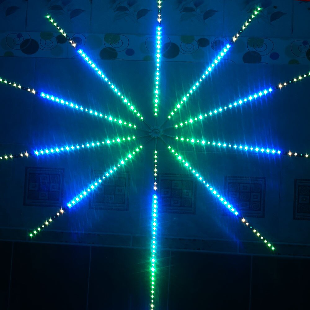 Fargerik LED Fyrverkerilys med Musikkstyring