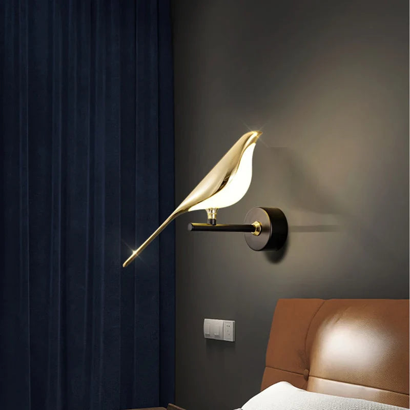 Vegglampe med Unikt Fugledesign for Stue og Optimal Belysning