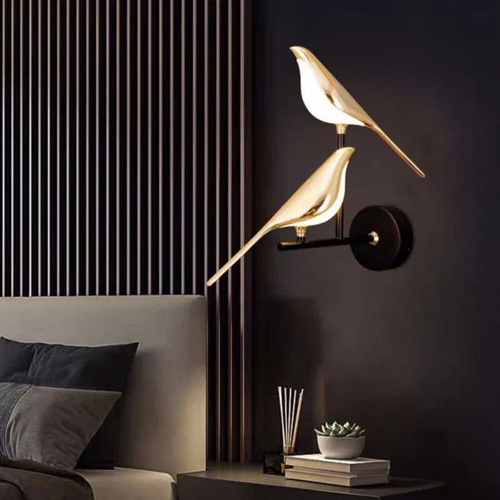Vegglampe med Unikt Fugledesign for Stue og Optimal Belysning