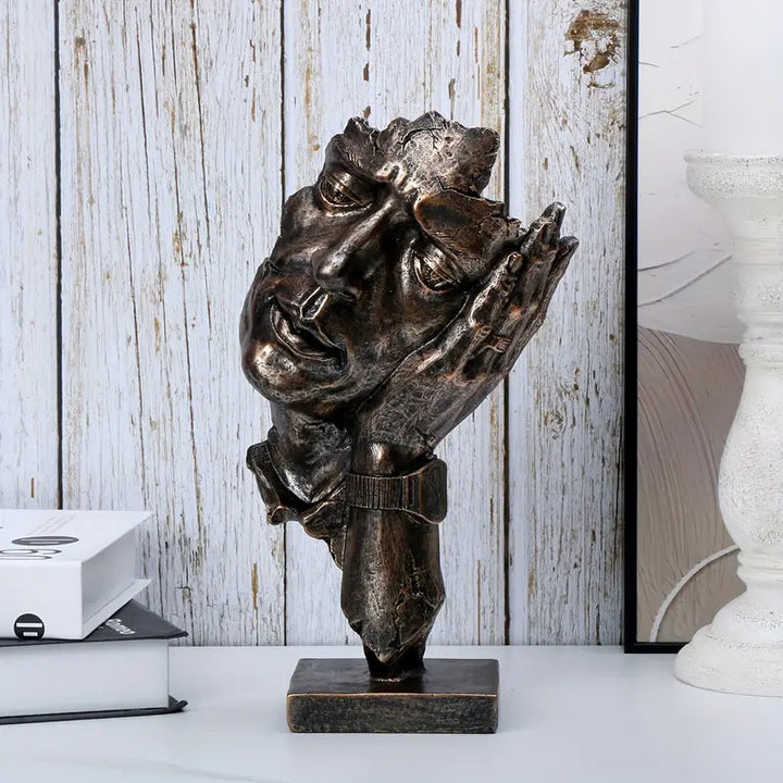 Unik Kunstnerisk Dekorasjonsfigur for Hjemmet – Håndlaget Eleganse