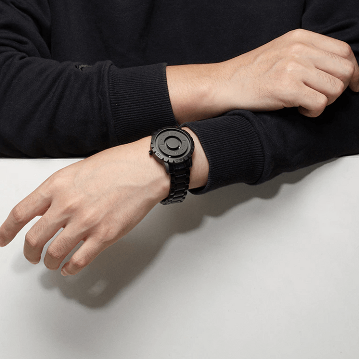 Herre Magnetisk Ballklokke – Innovativ Tidsvisning med Stil