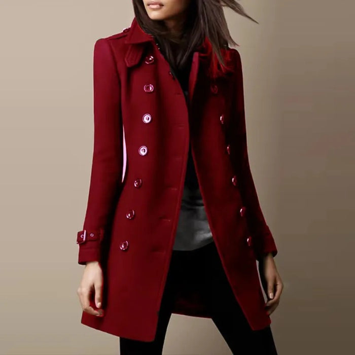 Cappotto da donna con abbottonatura doppiopetto e taglio sagomato