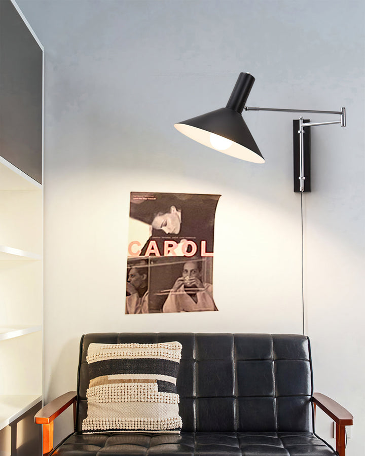 Justerbar Vegglampe for Stue og Soverom – Minimalistisk Design