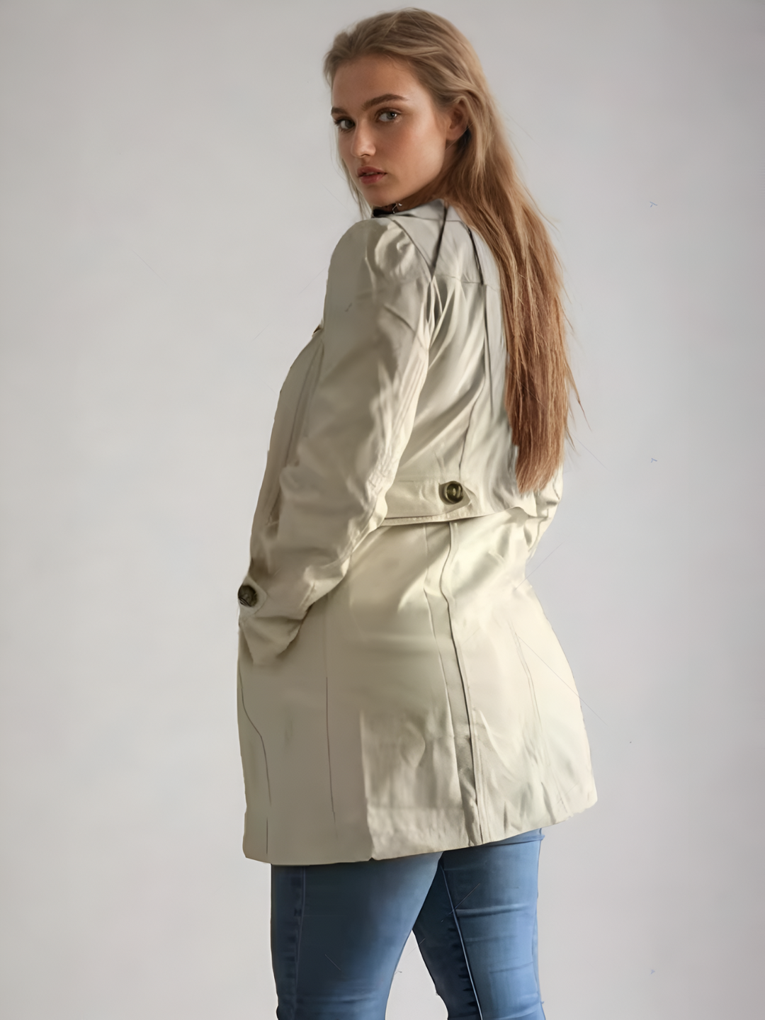 Klassisk Trenchcoat for Kvinner – Tidløs Eleganse i Hverdagen