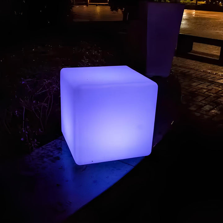Kubeformet Utendørs LED-Lampe med 16 Farger