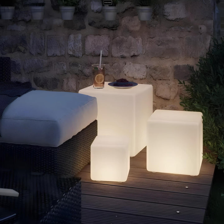 Kubeformet Utendørs LED-Lampe med 16 Farger