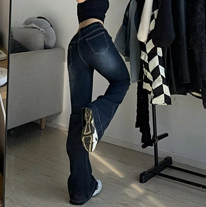 Kvinner Flare-jeans med Lav Midje – Trendy Retrostil