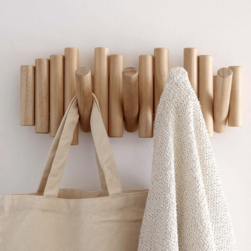 Minimalistisk Veggmontert Klesstativ i Tre