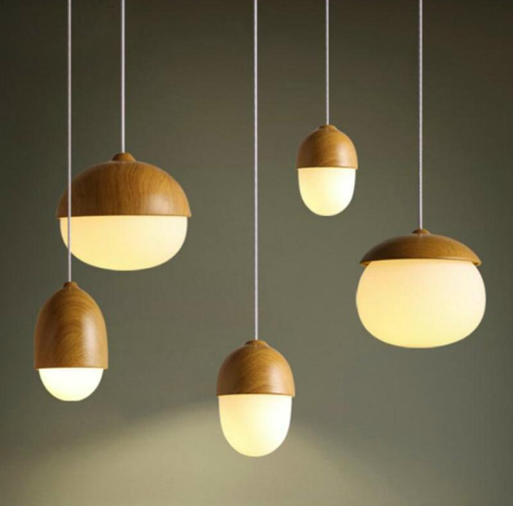 Moderne Hengende Lampe i Treimitasjon for Stilfull Belysning