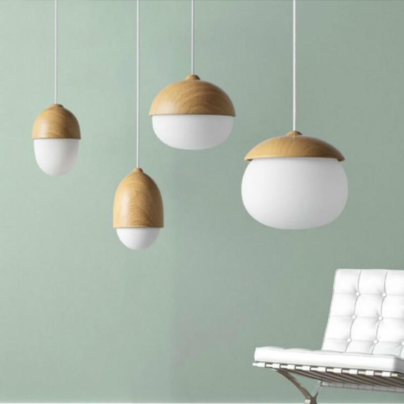Moderne Hengende Lampe i Treimitasjon for Stilfull Belysning