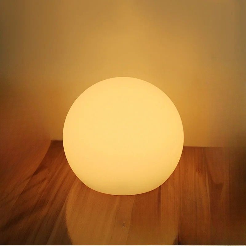 LED Kulelampe: Dynamisk Fargeendring for Stemningsfull Belysning