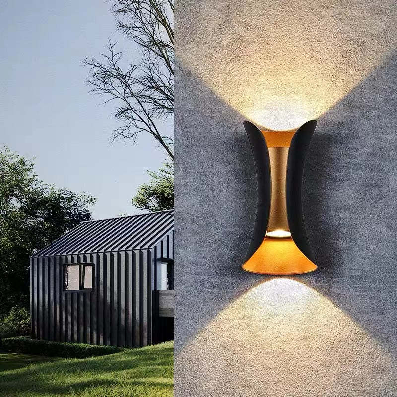 Moderne LED Vegglampe - Værbestandig | UV-lys Offentlig