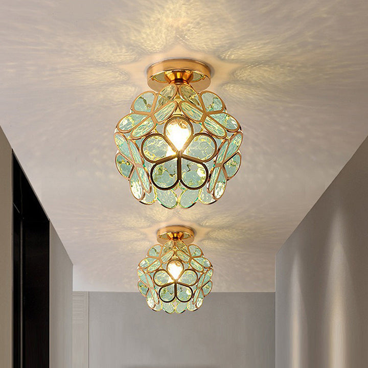 Taklampe i Blomsterdesign for Stue og Gang