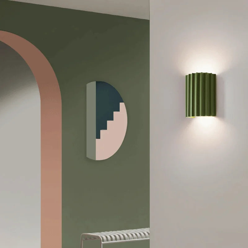 Moderne Vegglampe: Elegant Belysning for Stue og Soverom
