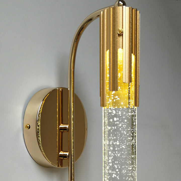 Moderne Vegglampe med Krystall Detaljer for Et Elegant Hjem