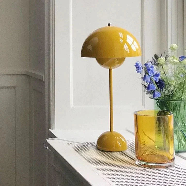 Unisex Liten Bordlampe med Justerbar Lysstyrke