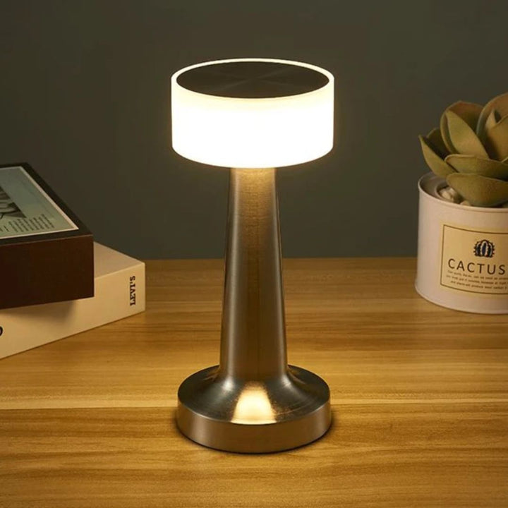 Retro Bordlampe – Dimbar Elegance for Hjem og Kontor