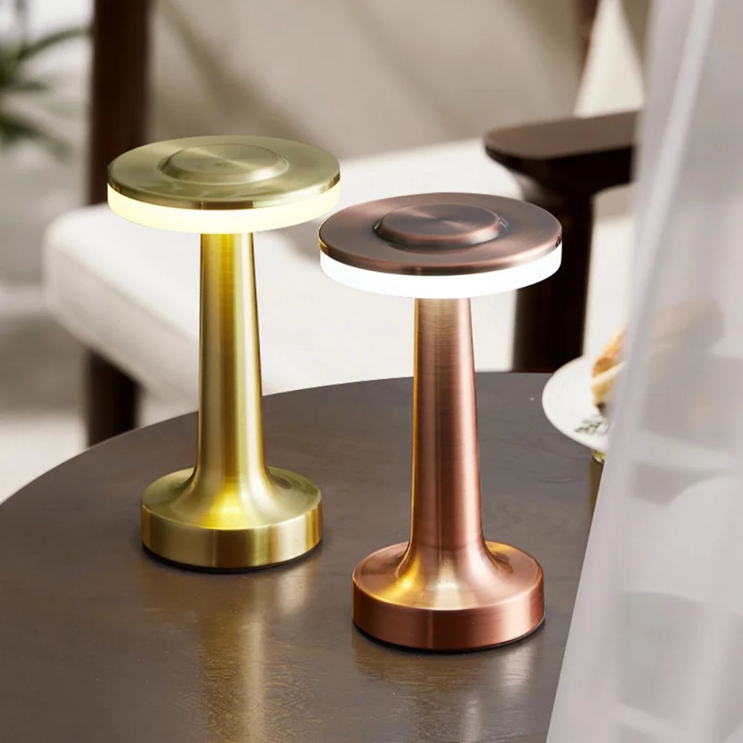 Retro Bordlampe – Dimbar Elegance for Hjem og Kontor