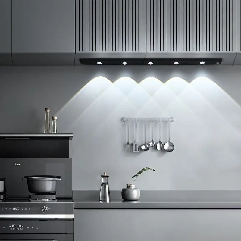 LED Lys Under Skap med Bevegelsessensor – Intelligent Belysning