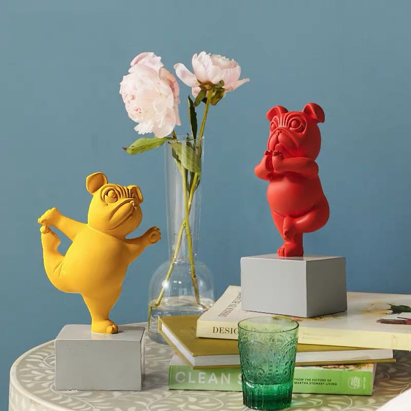 Yoga Bulldog Figur for Hjemmedekorasjon
