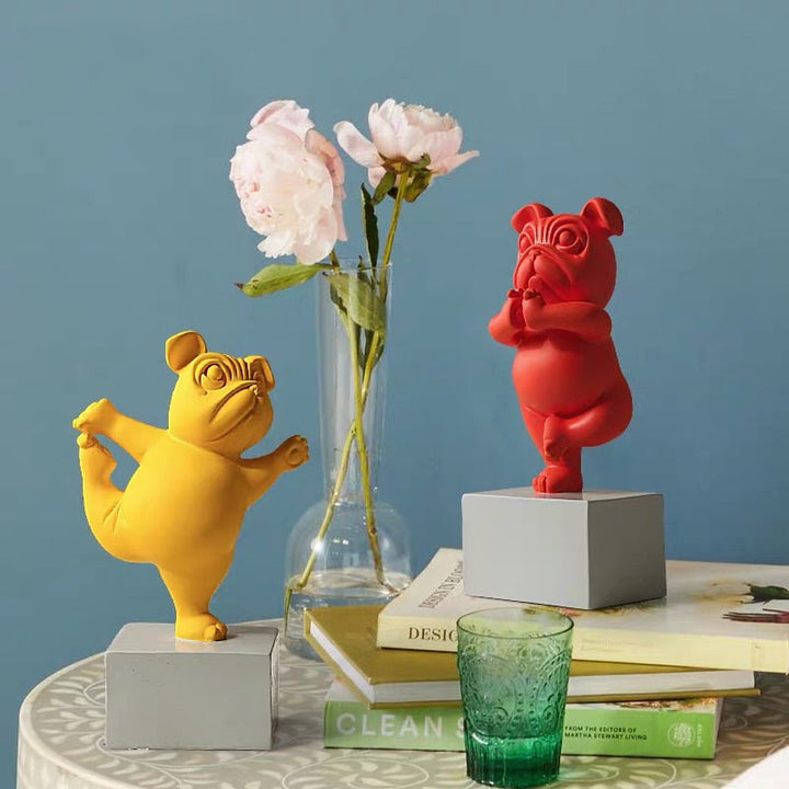 Yoga Bulldog Figur for Hjemmedekorasjon