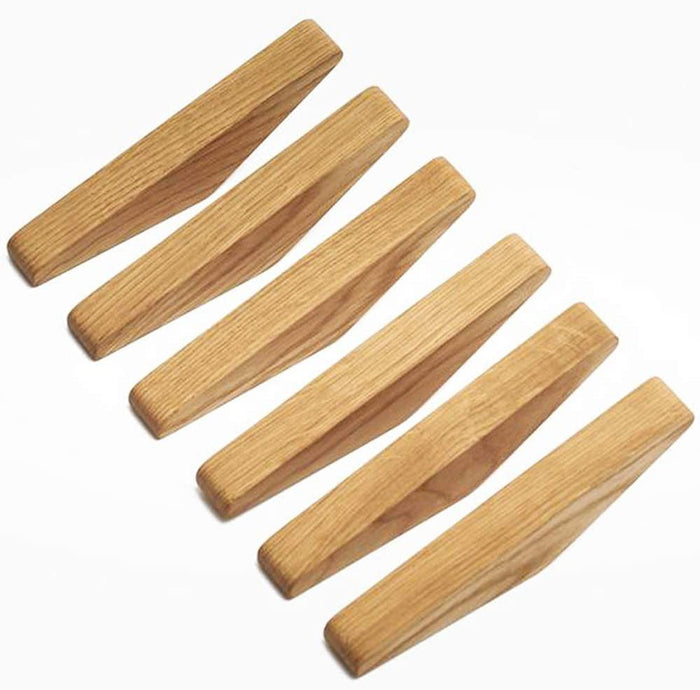 Minimalistiske veggkrokar i tre, 6 stk., med avrunda design