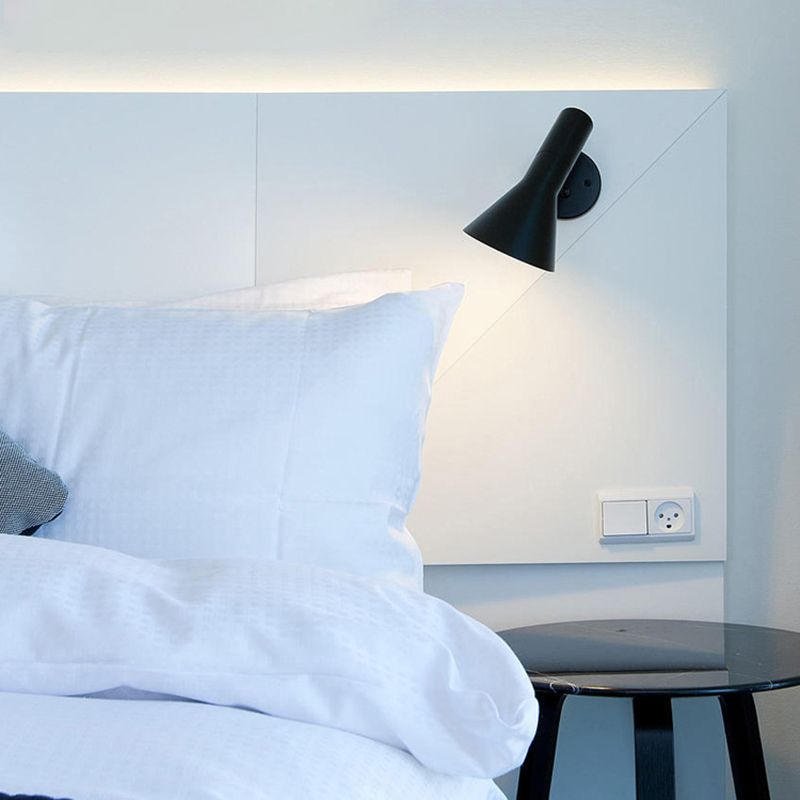 Minimalistisk Kjegleformet Vegglampe for Stuen