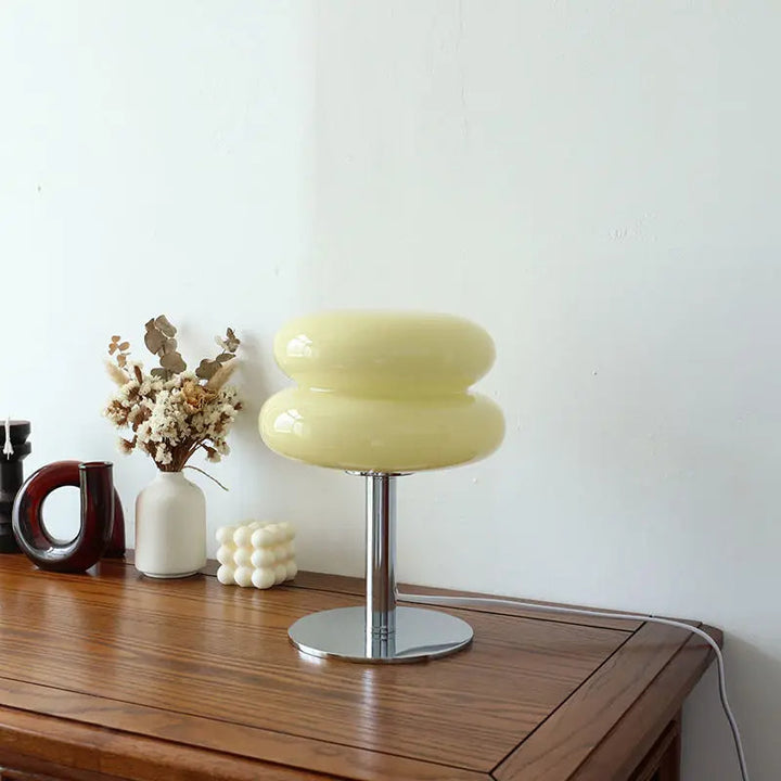 Stilren Bordlampe for Interiør – Ikonisk Bauhaus-design
