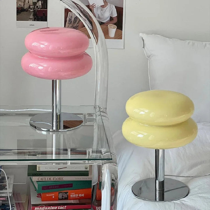 Stilren Bordlampe for Interiør – Ikonisk Bauhaus-design