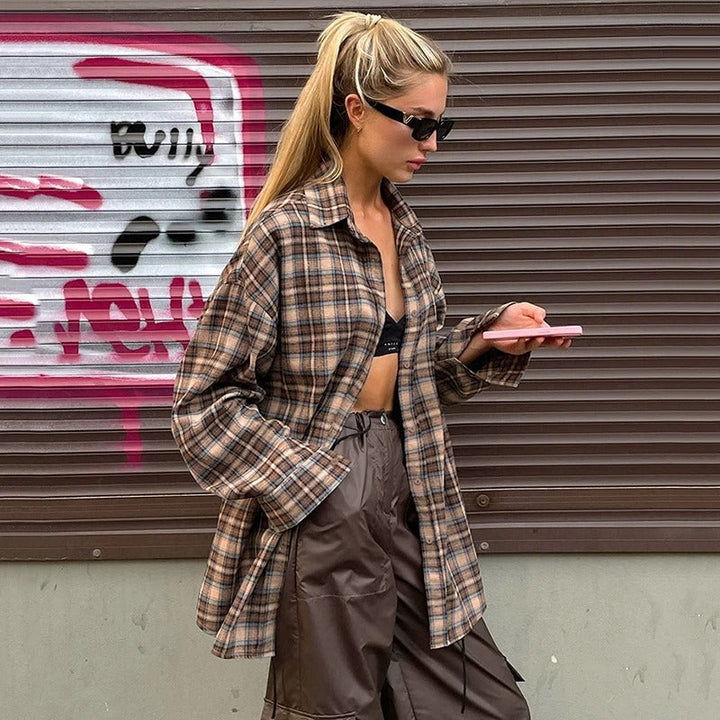 Dame Vintage Rutete Langermet Bluse – Tidløs Stil og Komfort